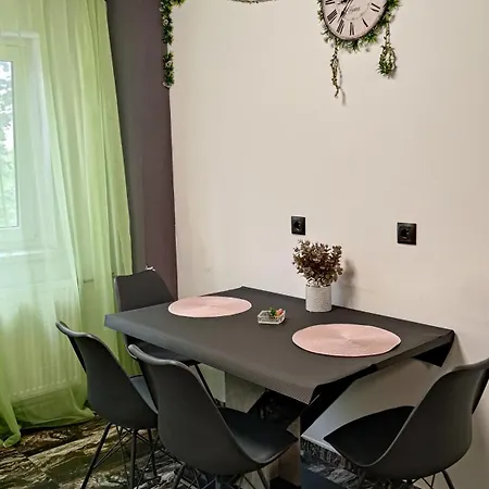 Aarbor Forest Apartman